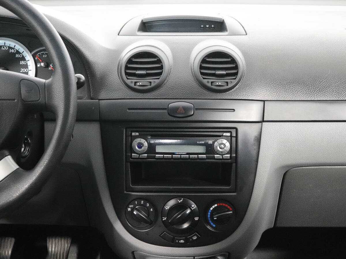 Chevrolet Lacetti с пробегом — 2010 год. Фото: #12