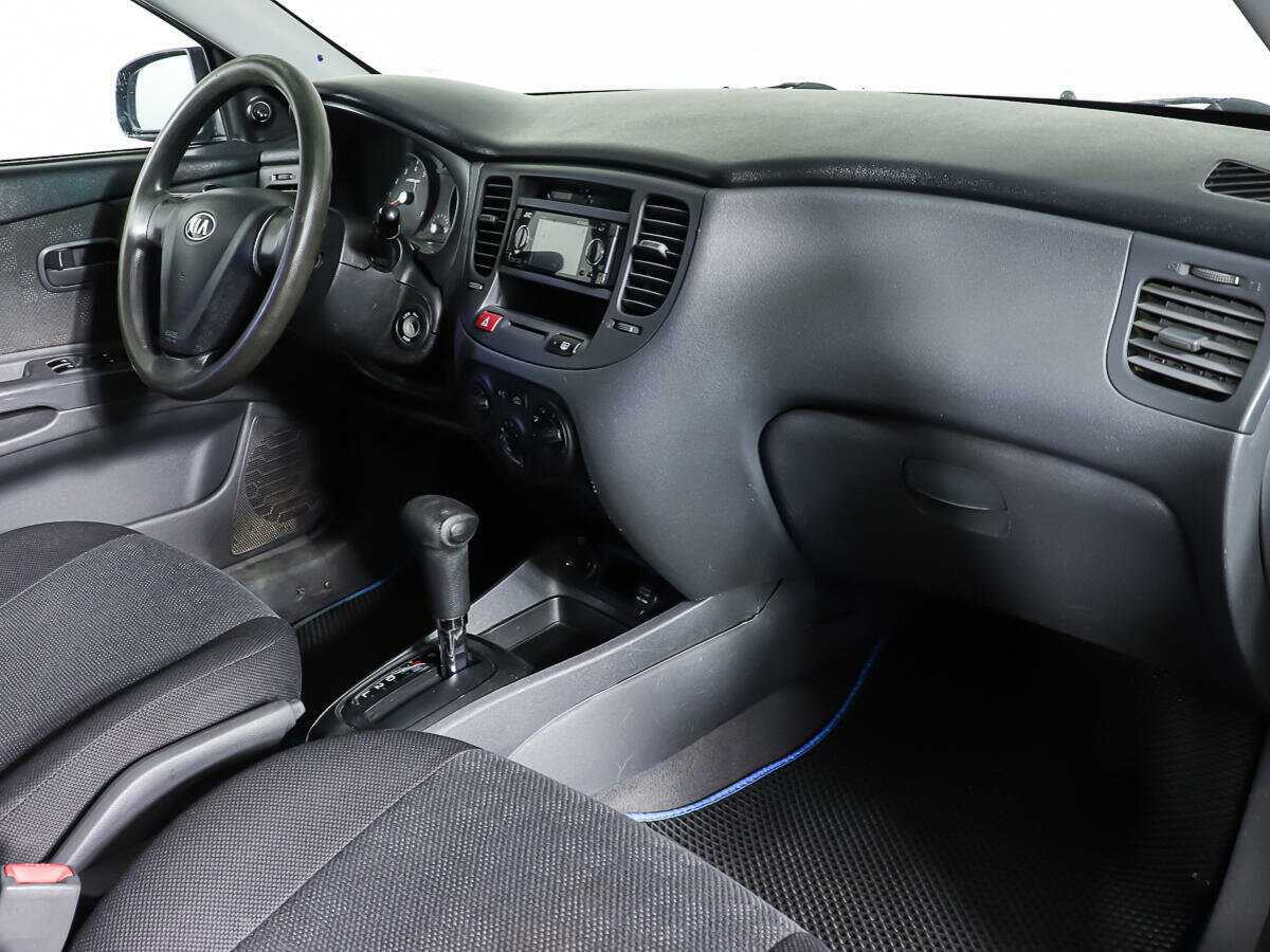 Kia Rio с пробегом — 2006 год. Фото: #8