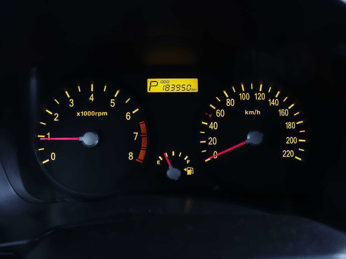 Kia Rio с пробегом — 2006 год. Фото: #13