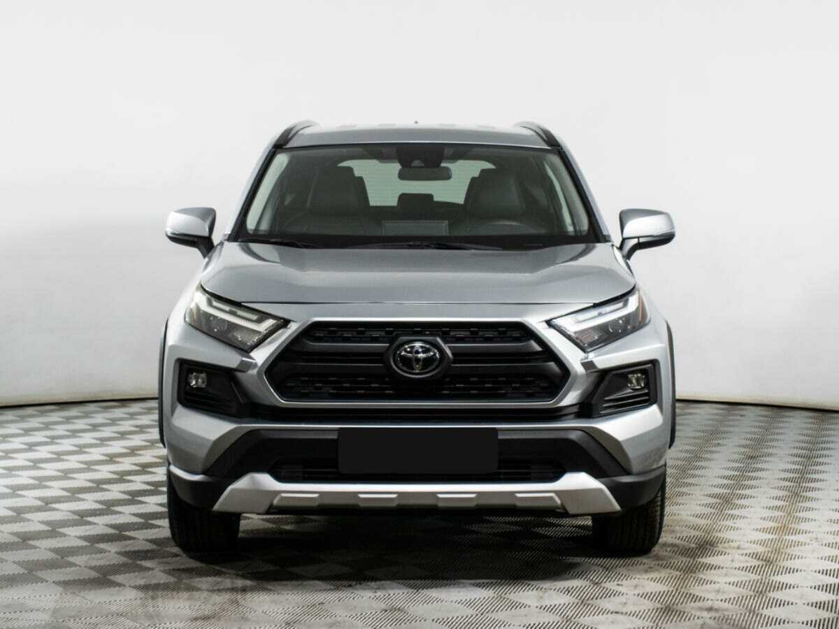 Toyota RAV4 с пробегом — 2022 год. Фото: #1