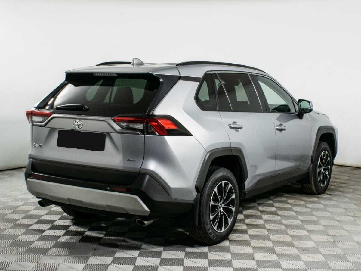 Toyota RAV4 с пробегом — 2022 год. Фото: #3