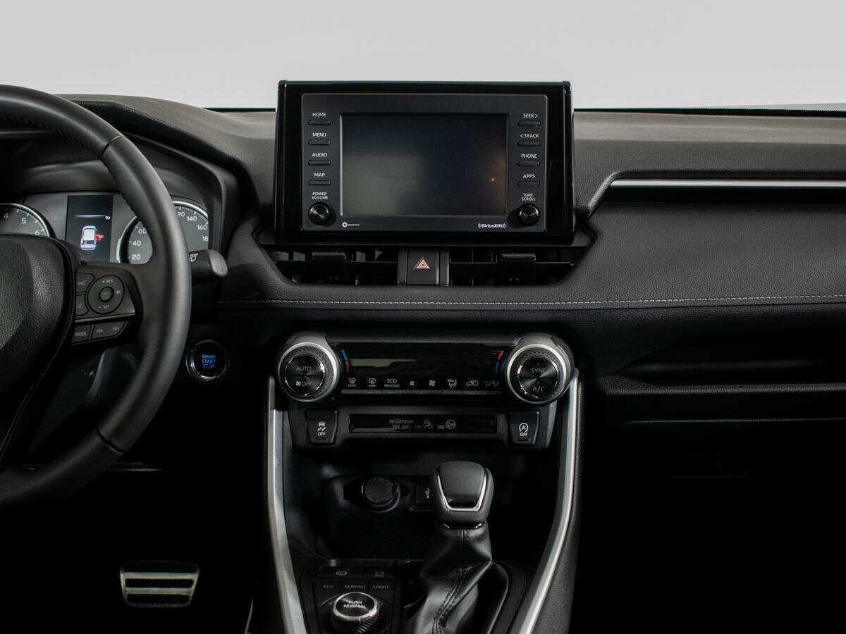 Toyota RAV4 с пробегом — 2022 год. Фото: #8