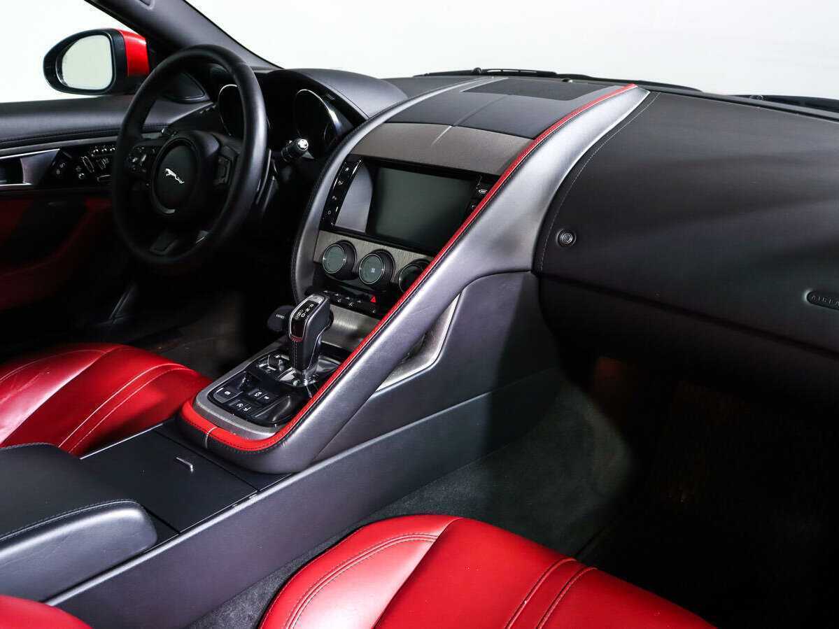 Jaguar F-Type с пробегом — 2015 год. Фото: #6