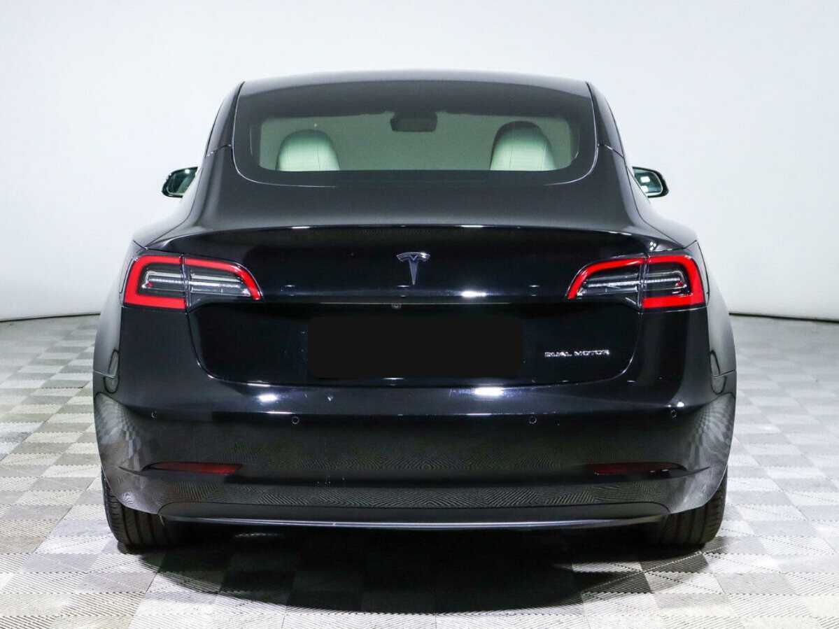 Tesla Model 3 с пробегом — 2021 год. Фото: #5