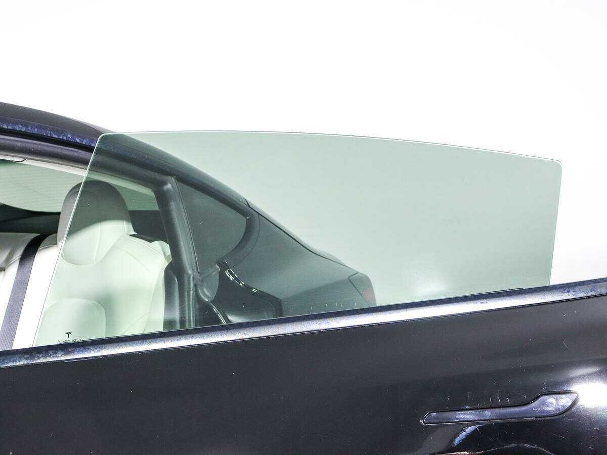 Tesla Model 3 с пробегом — 2021 год. Фото: #14