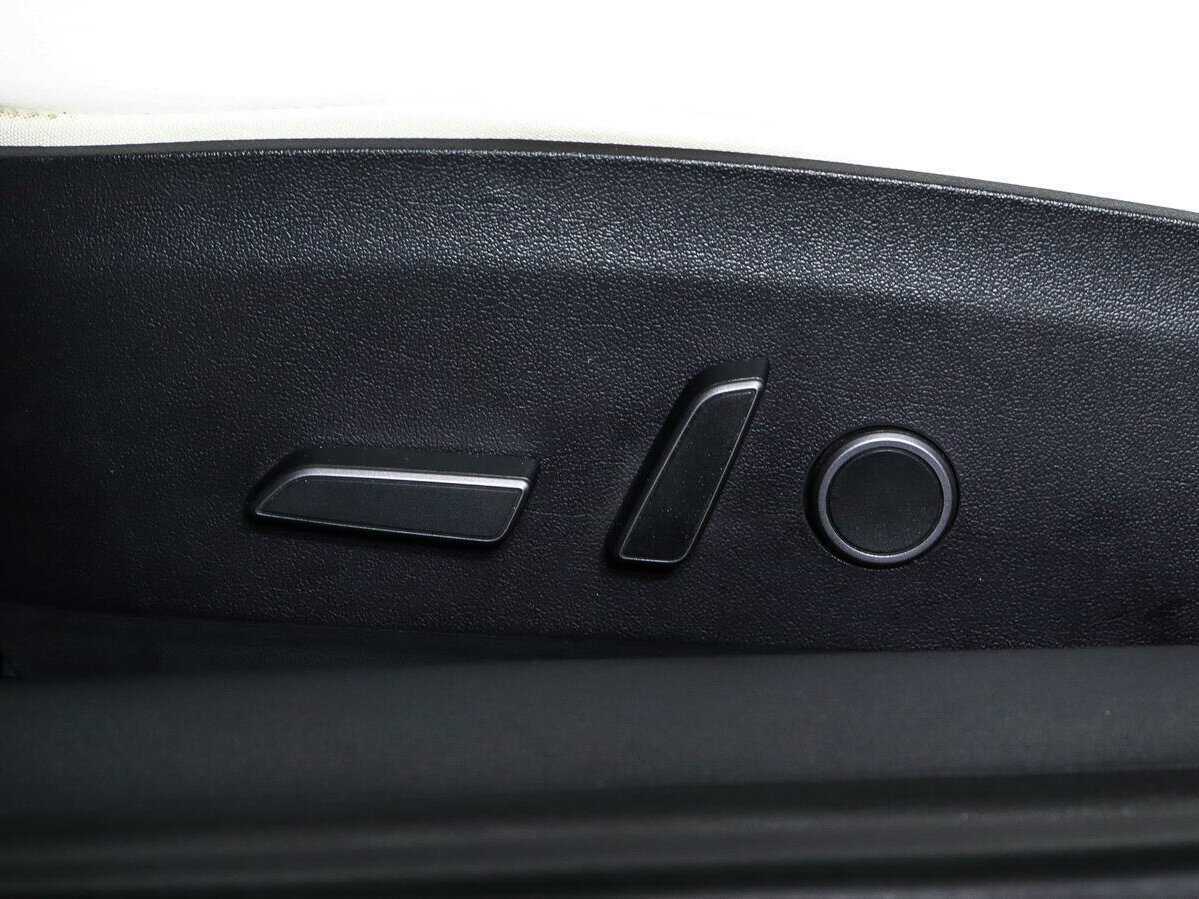 Tesla Model 3 с пробегом — 2021 год. Фото: #15