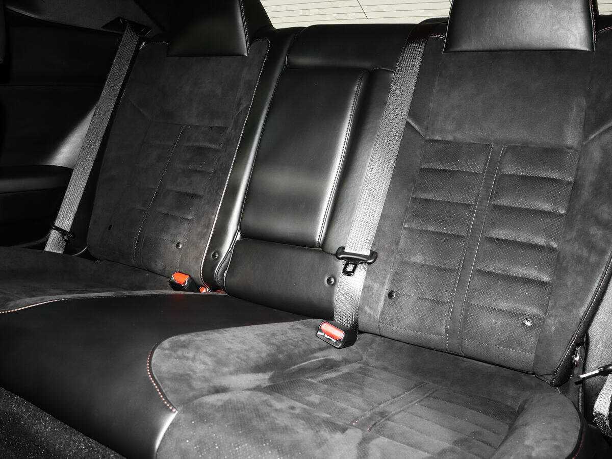 Dodge Challenger с пробегом — 2020 год. Фото: #7