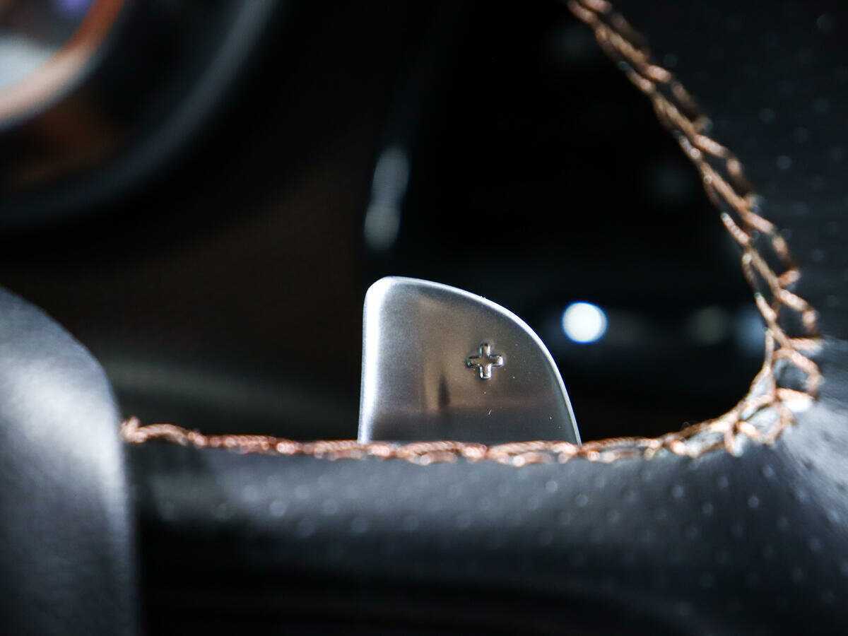 Dodge Challenger с пробегом — 2020 год. Фото: #24