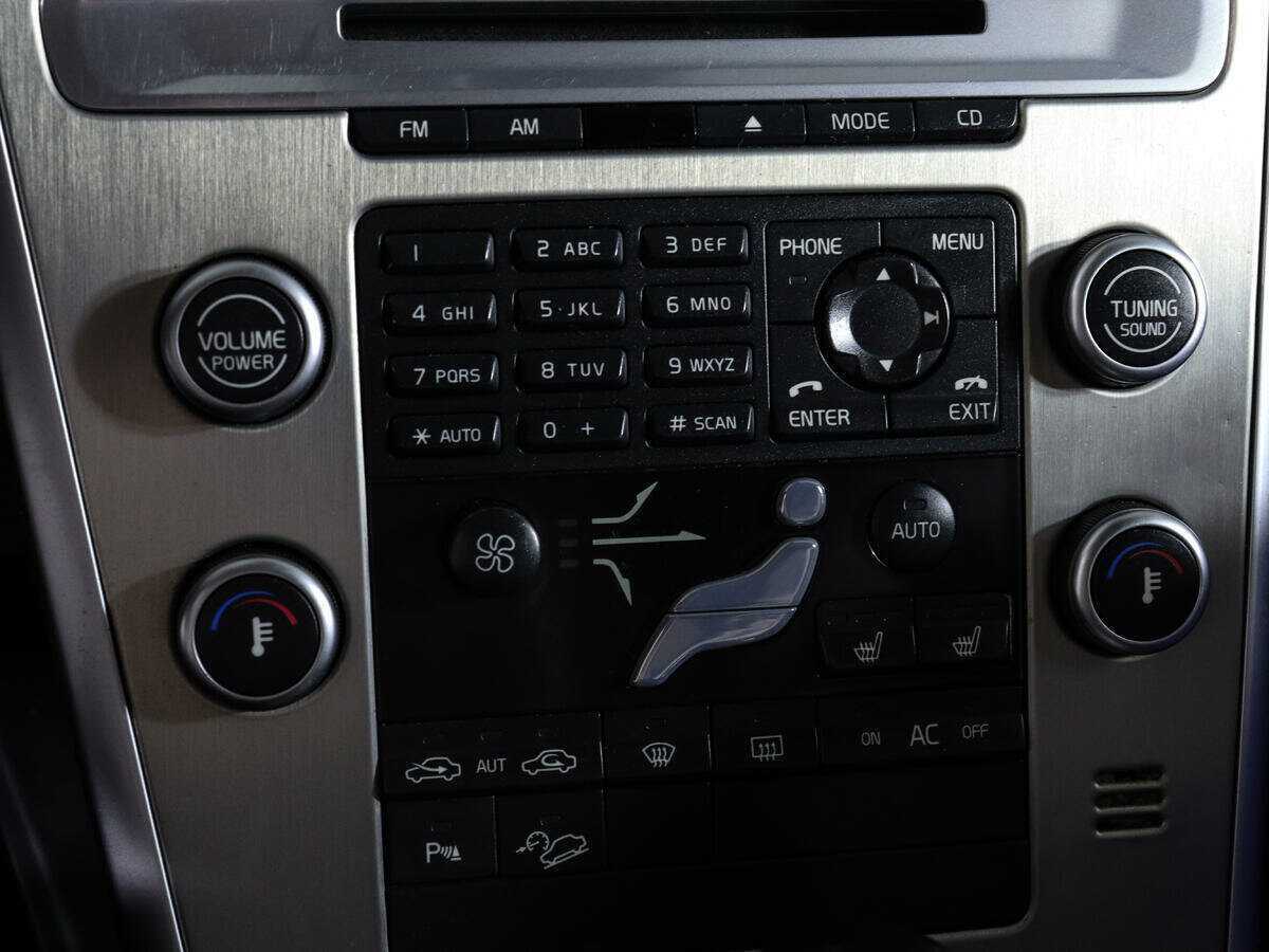 Volvo XC60 с пробегом — 2010 год. Фото: #22