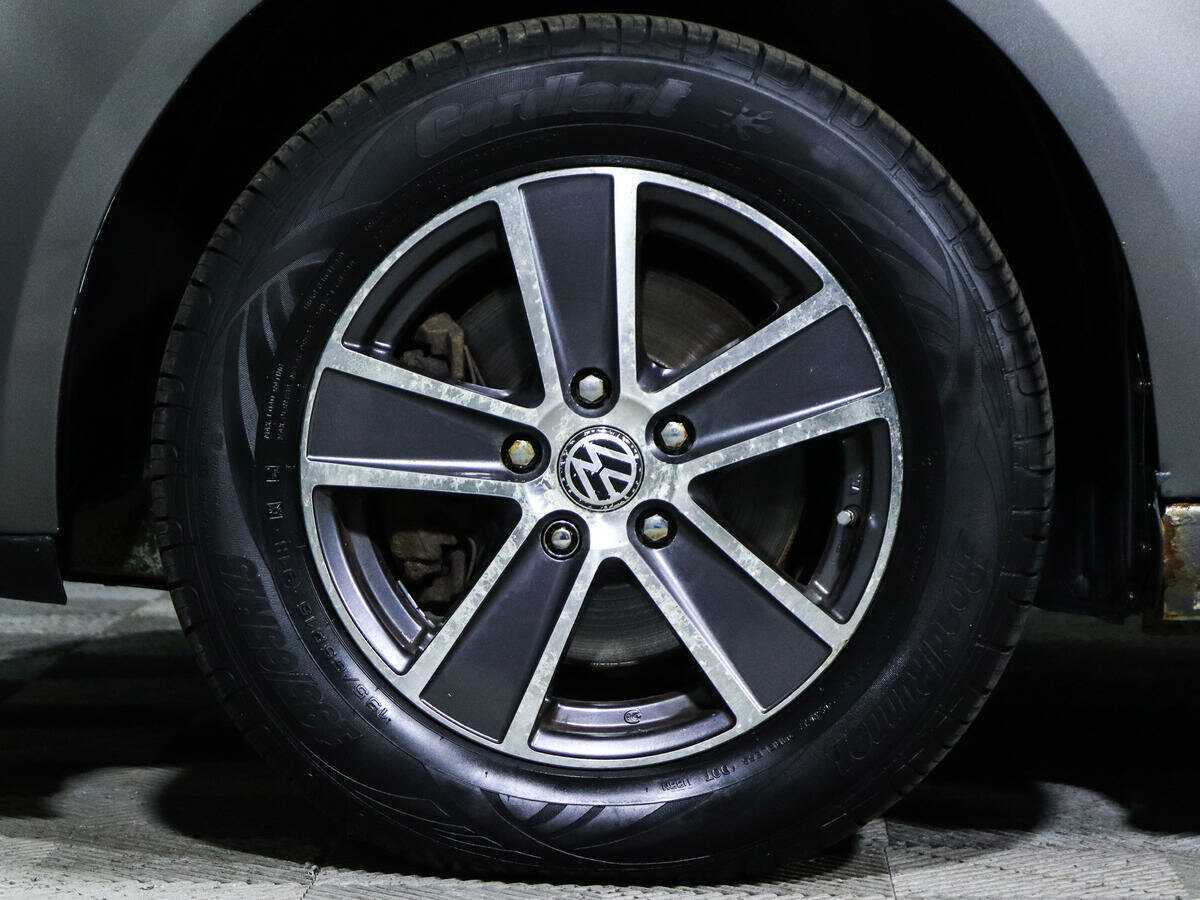 Volkswagen Touran с пробегом — 2008 год. Фото: #15