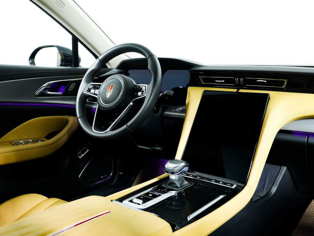 Hongqi H5 с пробегом — 2023 год. Фото: #8