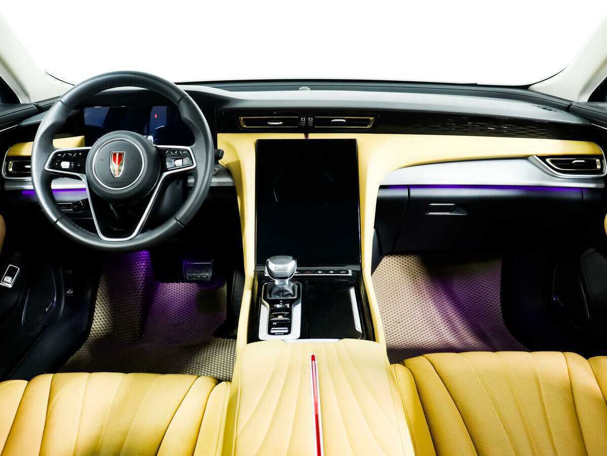 Hongqi H5 с пробегом — 2023 год. Фото: #10