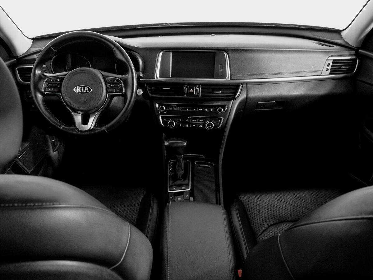 Kia Optima с пробегом — 2017 год. Фото: #9