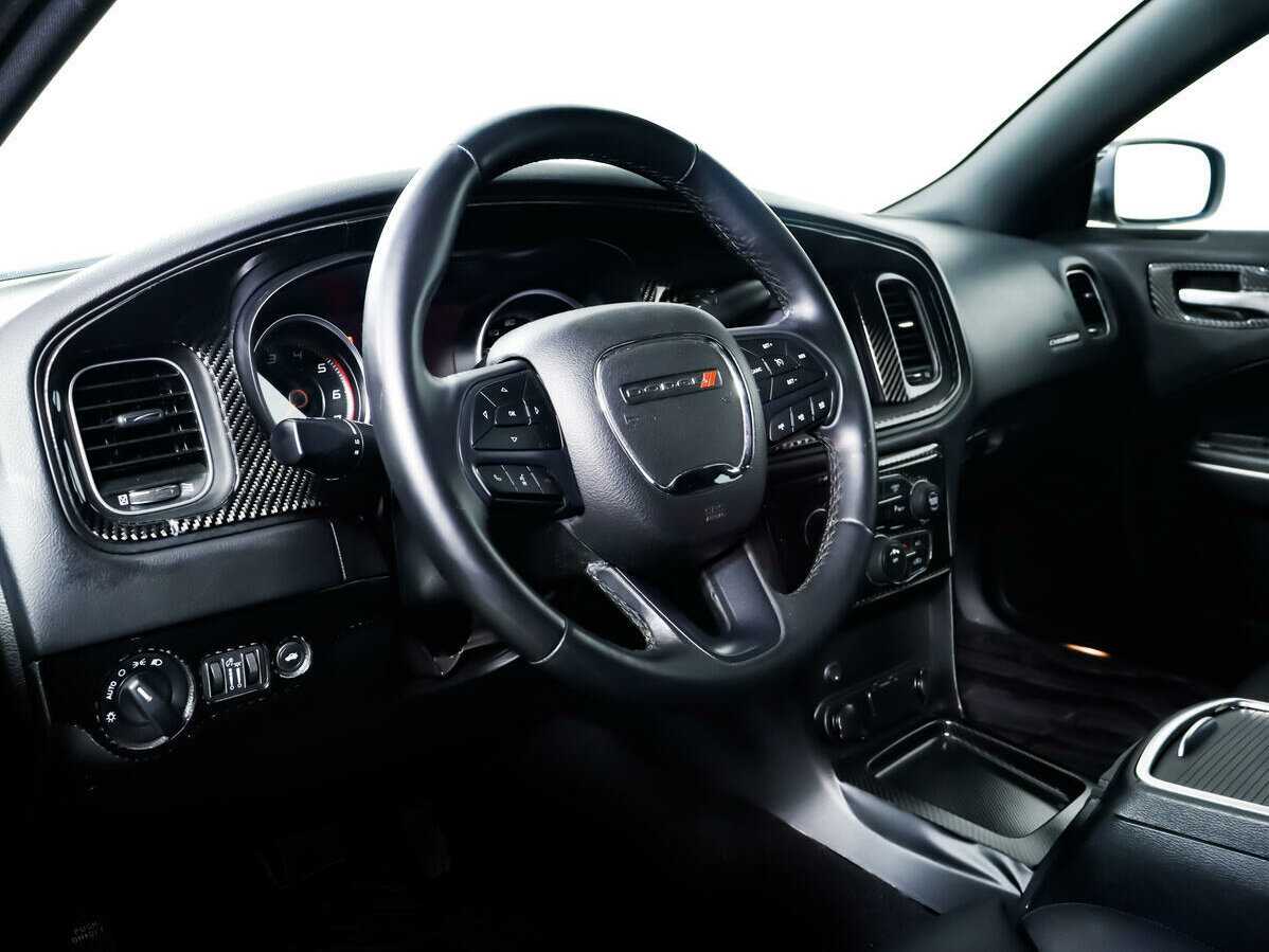 Dodge Charger с пробегом — 2019 год. Фото: #11