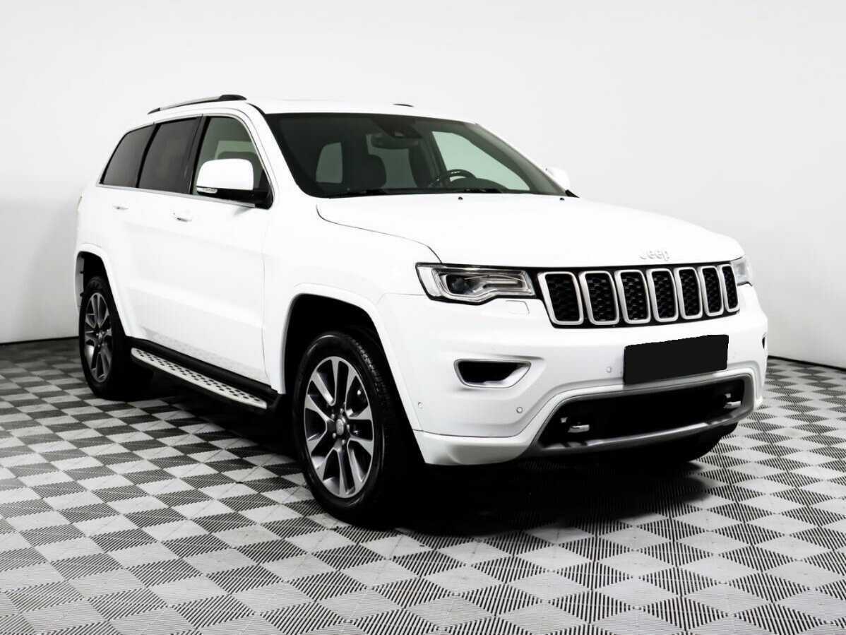 Jeep Grand Cherokee с пробегом — 2017 год. Фото: #2