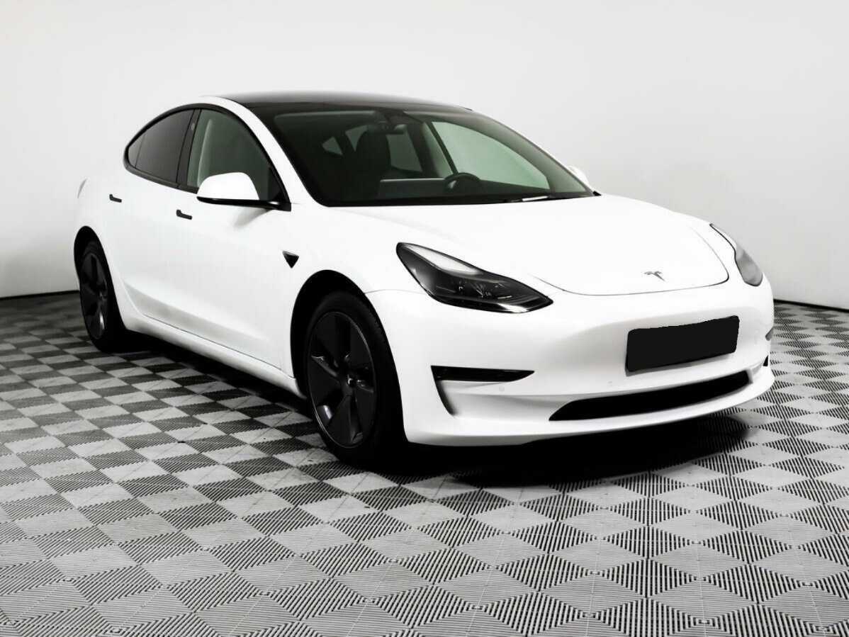 Tesla Model 3 с пробегом — 2022 год. Фото: #2