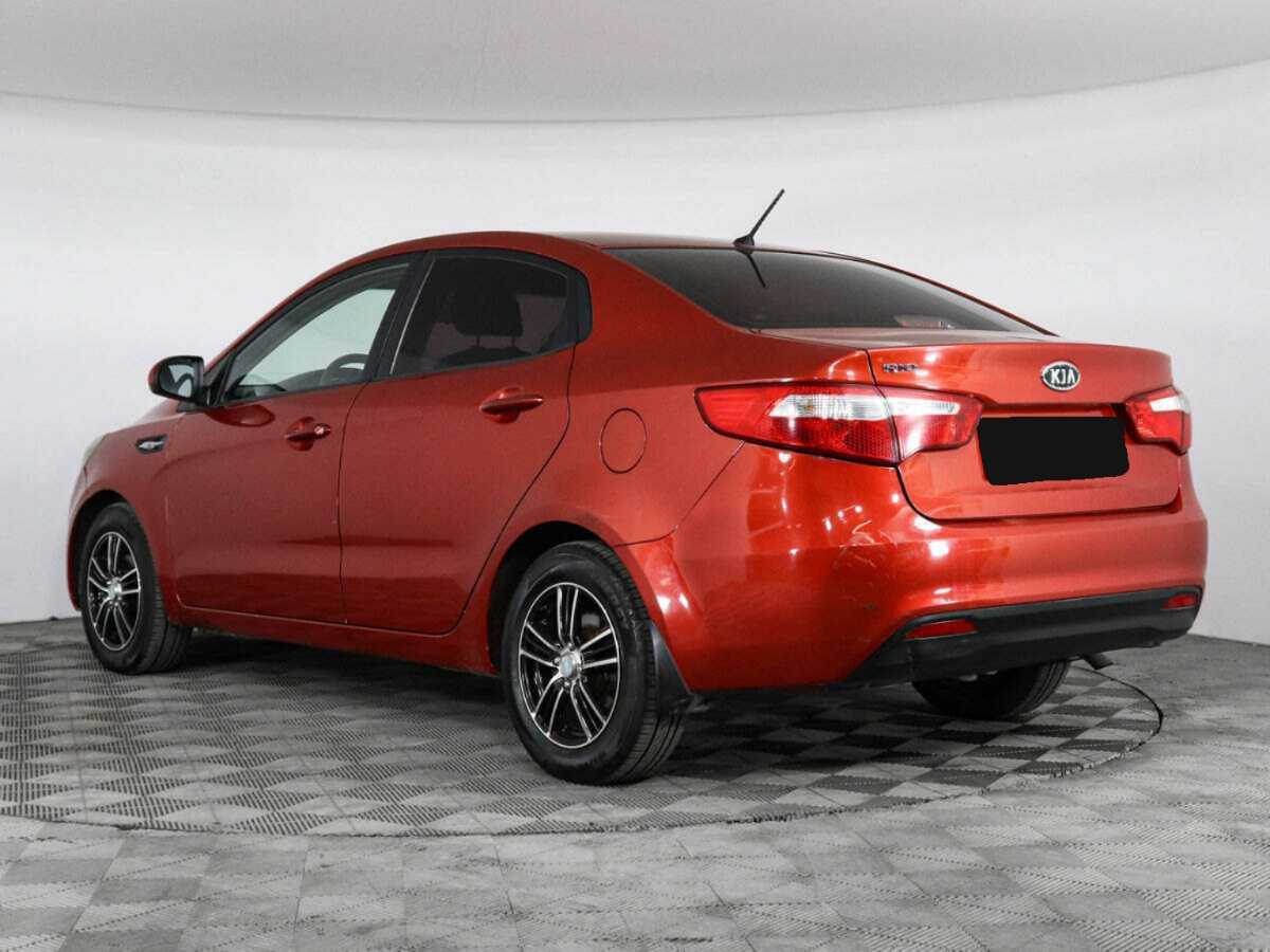 Kia Rio с пробегом — 2011 год. Фото: #6
