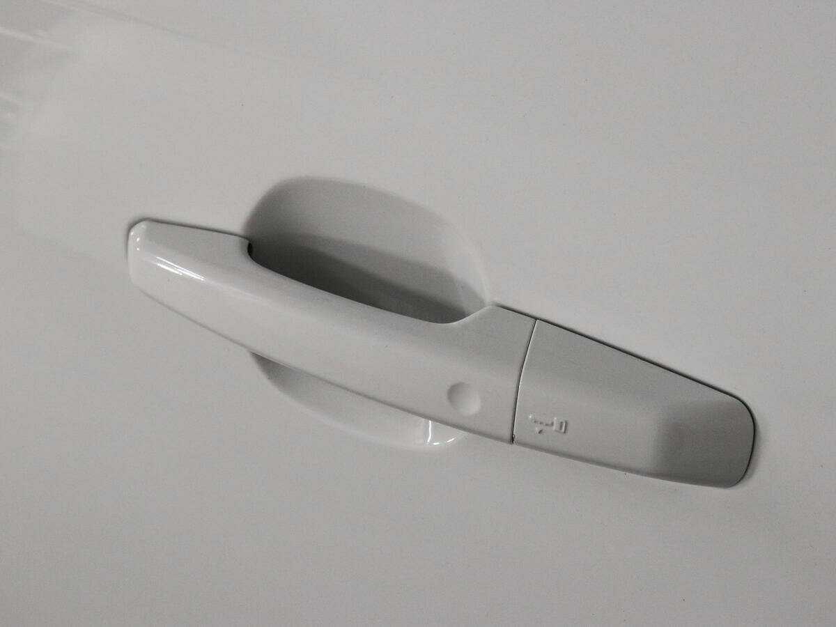 Jaguar F-Pace с пробегом — 2016 год. Фото: #21