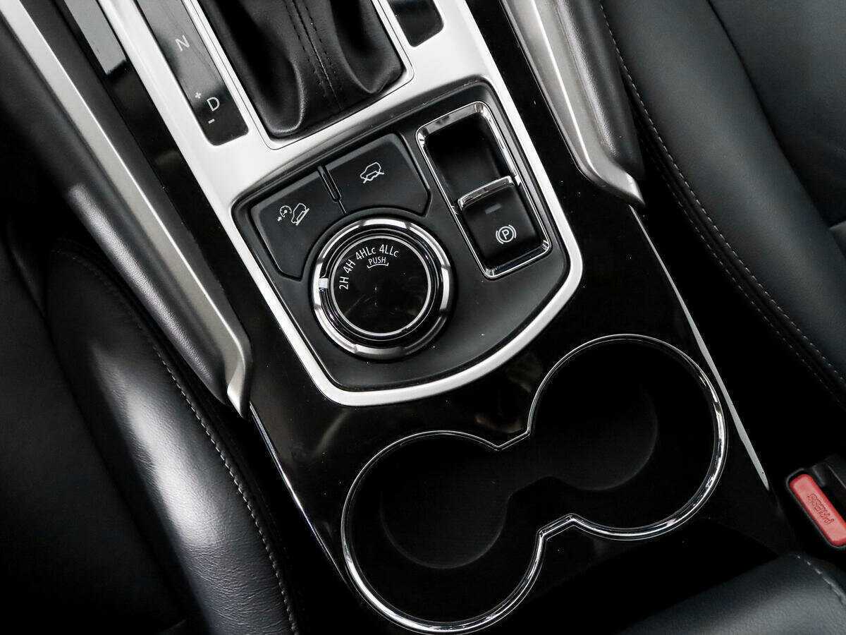 Mitsubishi Pajero Sport с пробегом — 2019 год. Фото: #10