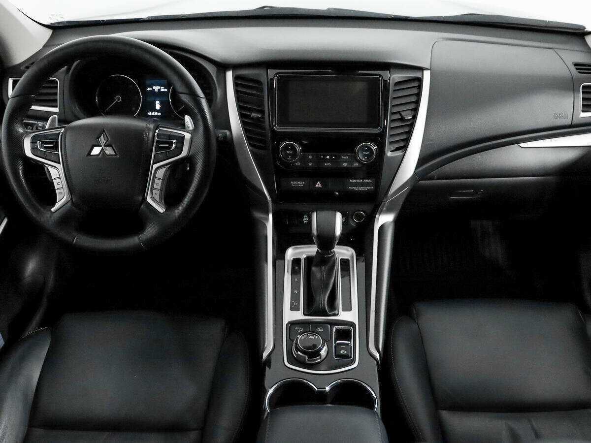 Mitsubishi Pajero Sport с пробегом — 2019 год. Фото: #14