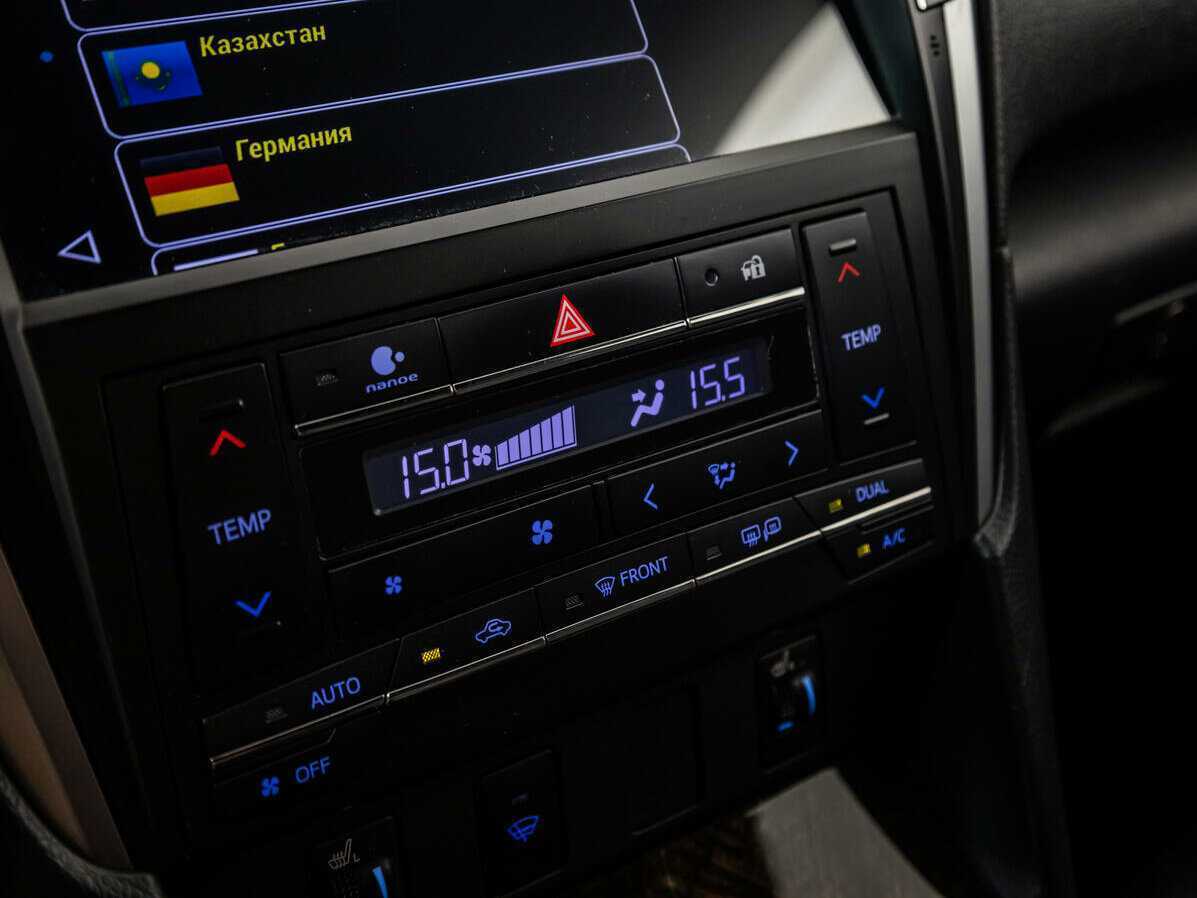 Toyota Camry с пробегом — 2017 год. Фото: #16