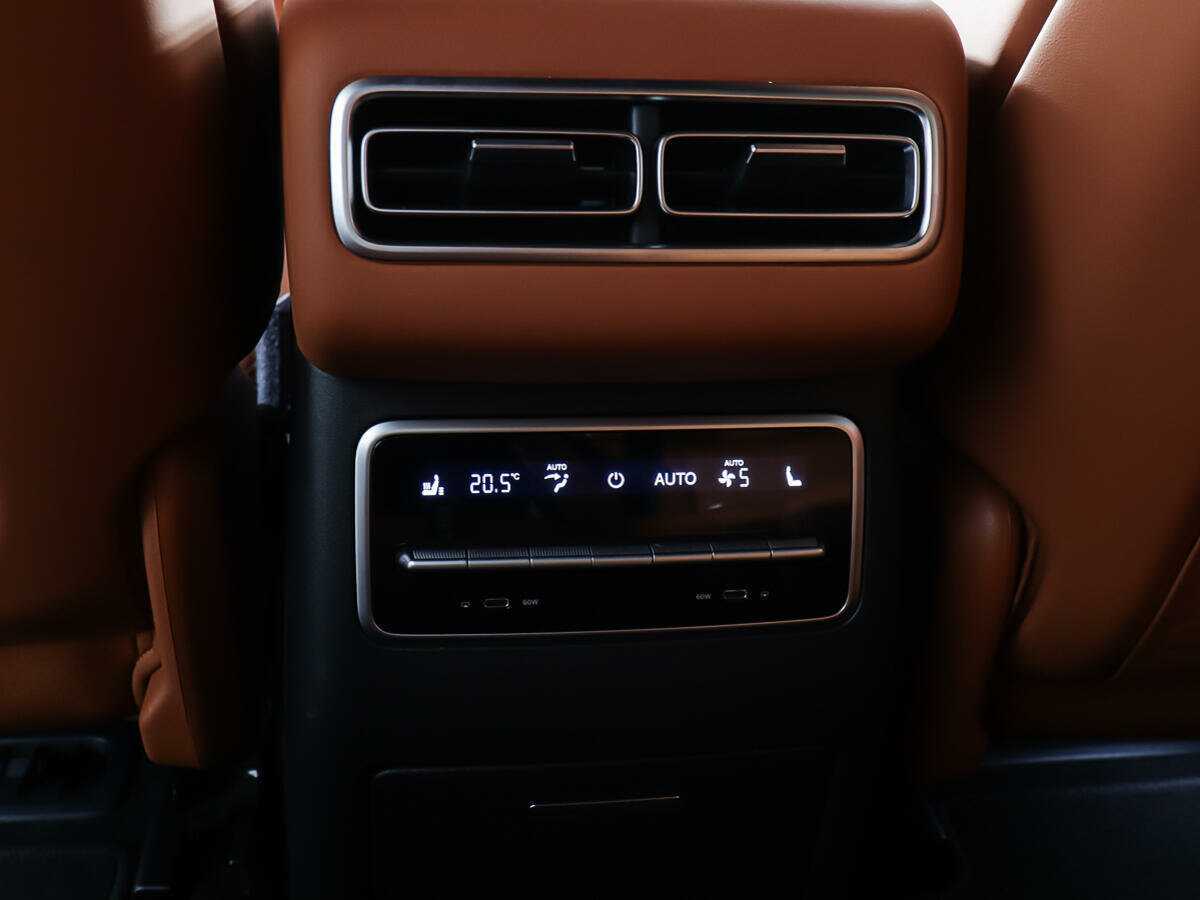 LiXiang L7 с пробегом — 2023 год. Фото: #21