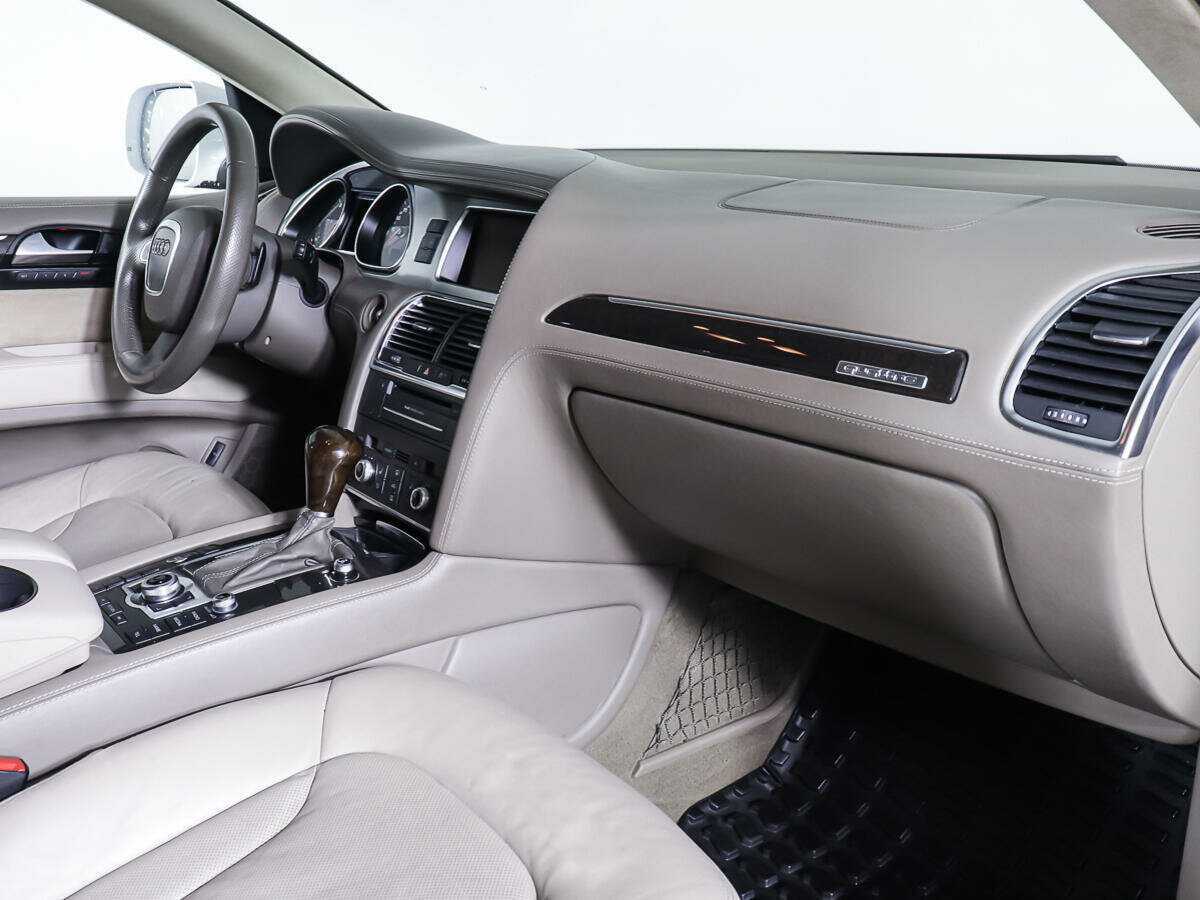 Audi Q7 с пробегом — 2010 год. Фото: #10