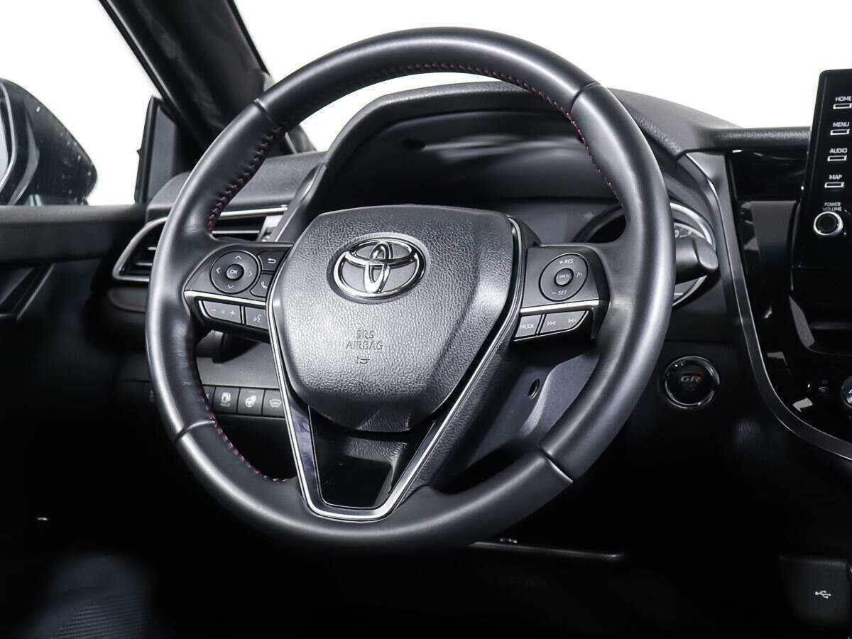 Toyota Camry с пробегом — 2021 год. Фото: #12