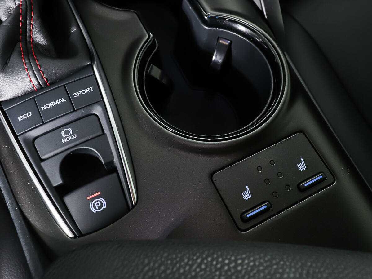 Toyota Camry с пробегом — 2021 год. Фото: #15