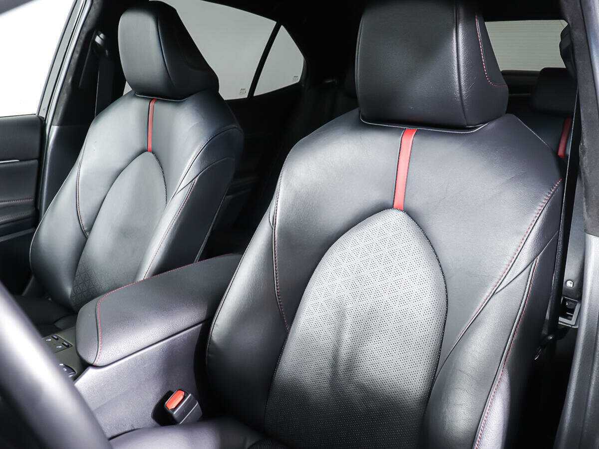 Toyota Camry с пробегом — 2021 год. Фото: #19