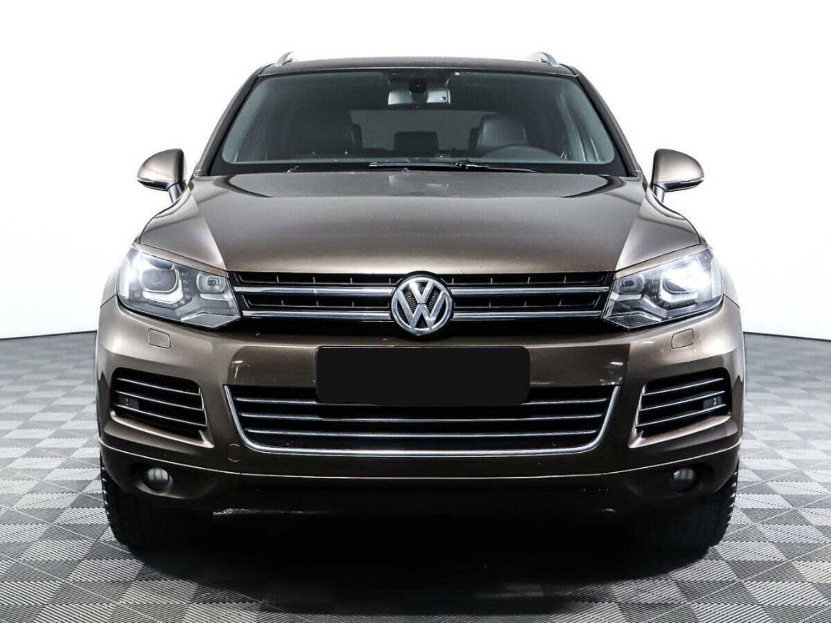 Volkswagen Touareg с пробегом — 2011 год. Фото: #1