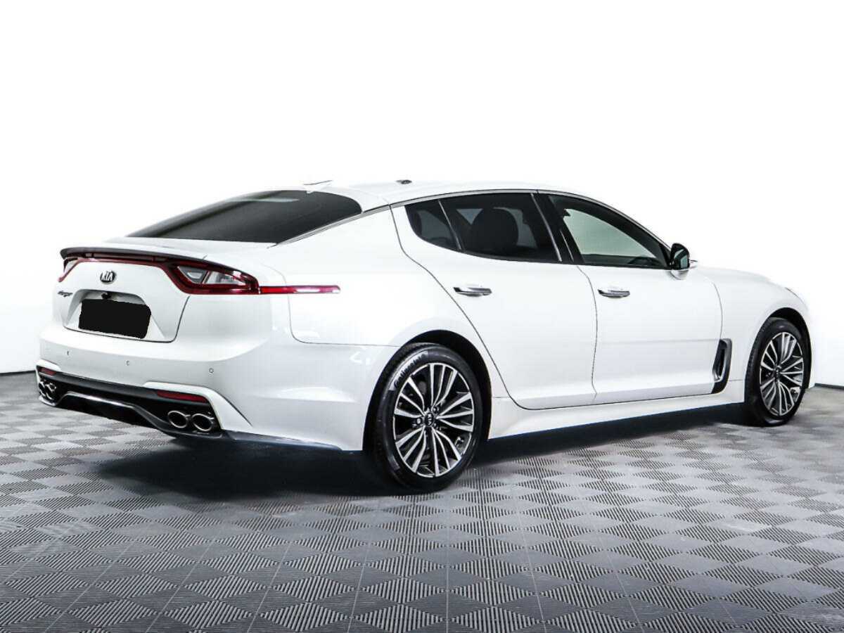 Kia Stinger с пробегом — 2018 год. Фото: #4