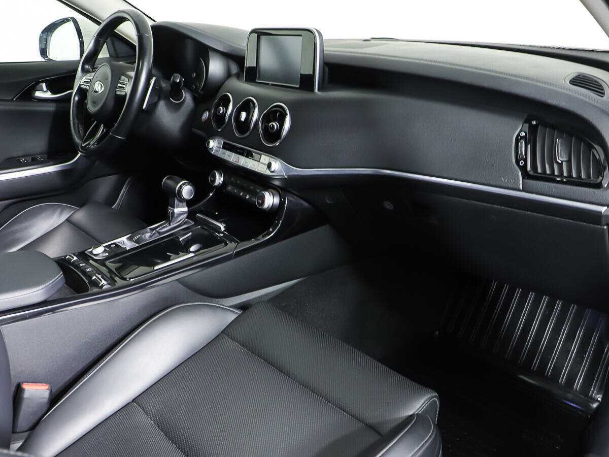 Kia Stinger с пробегом — 2018 год. Фото: #8