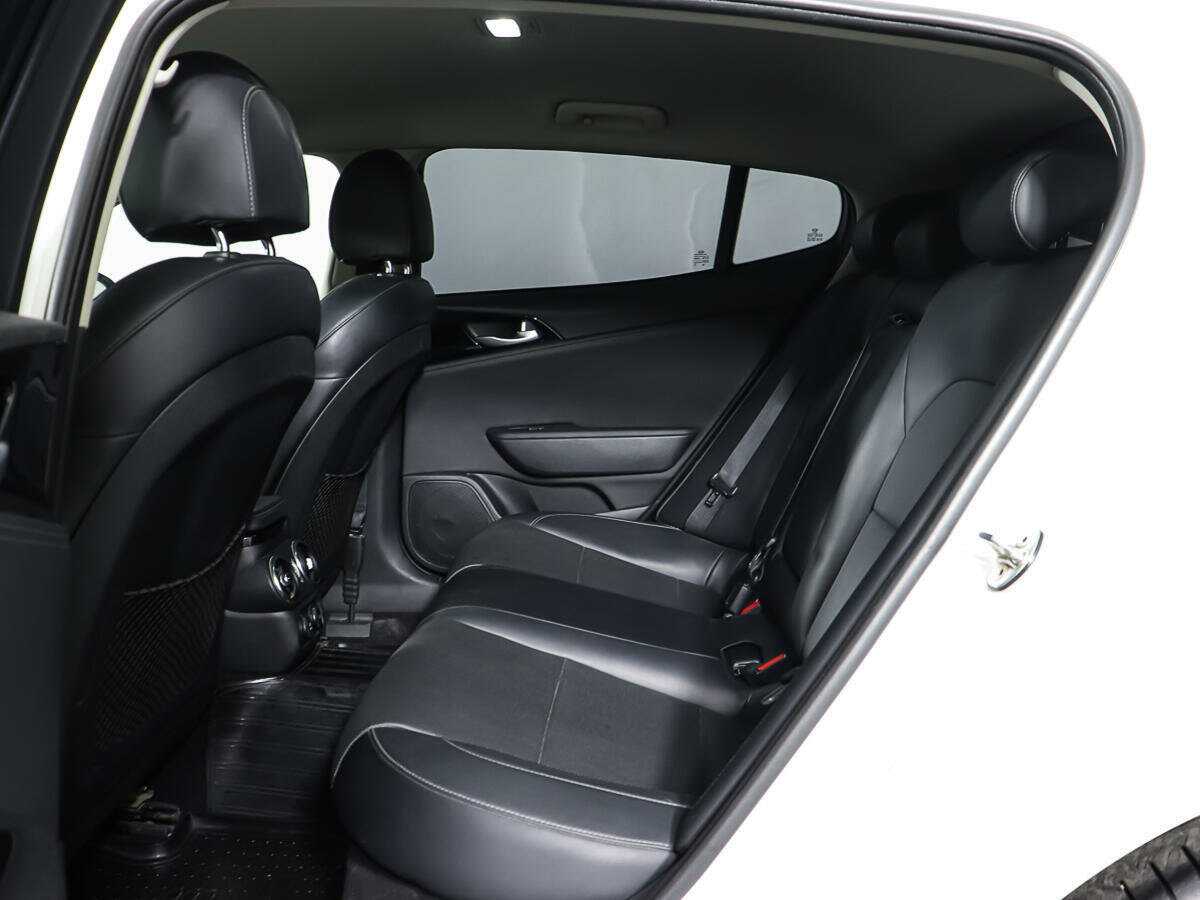 Kia Stinger с пробегом — 2018 год. Фото: #9