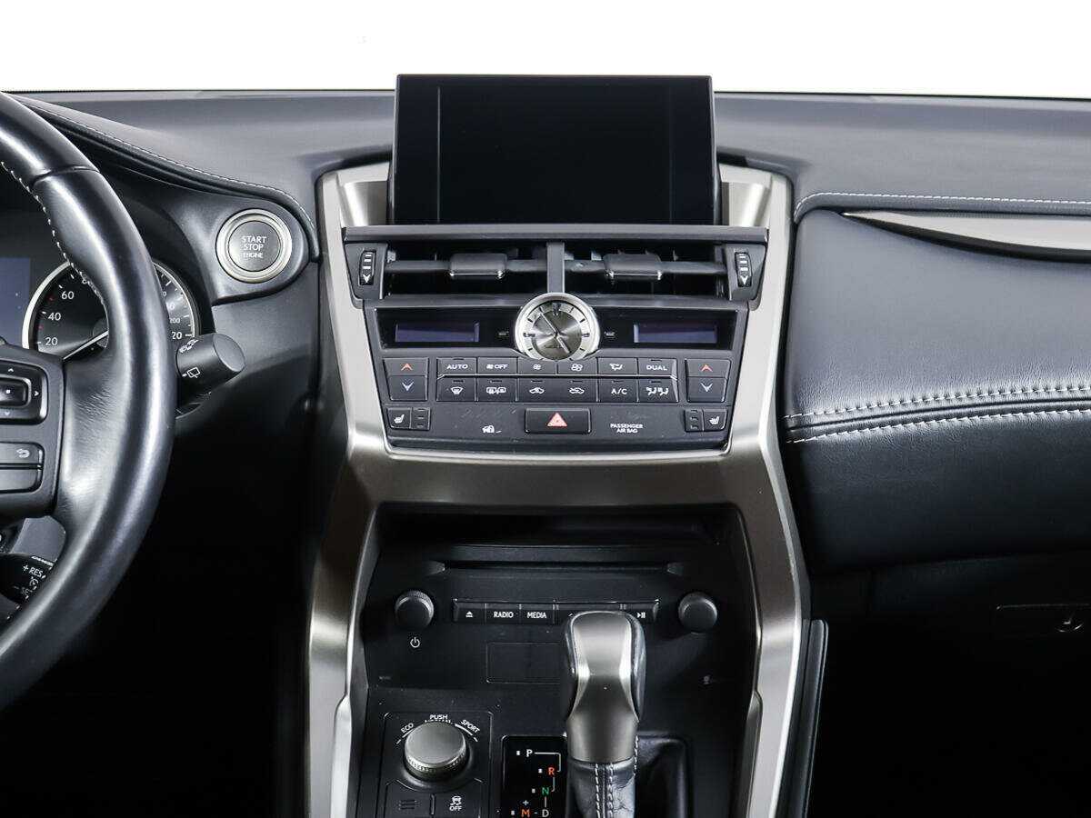 Lexus NX с пробегом — 2016 год. Фото: #8