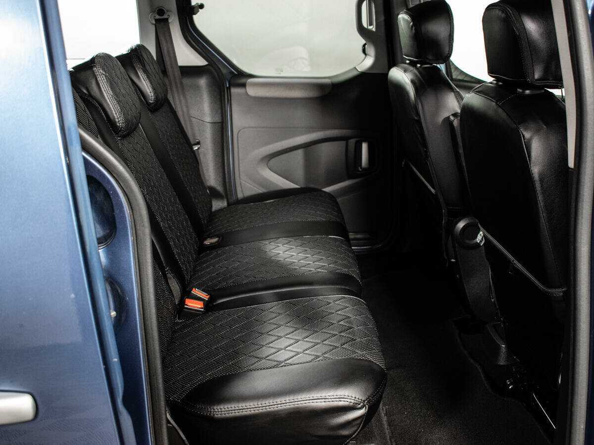 Peugeot Partner с пробегом — 2011 год. Фото: #9