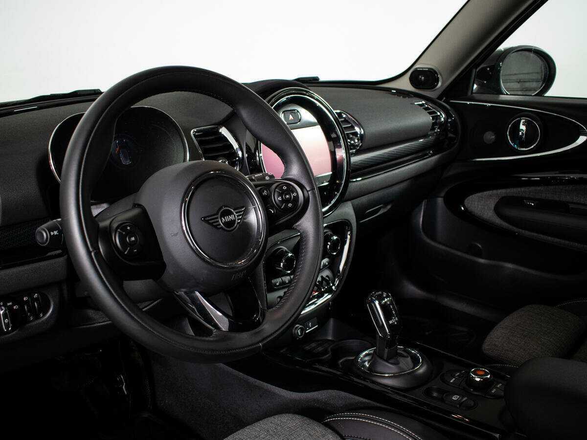 Mini Clubman с пробегом — 2021 год. Фото: #9