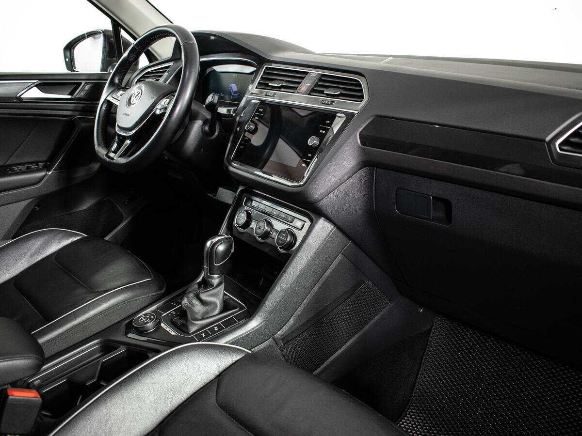 Volkswagen Tiguan с пробегом — 2018 год. Фото: #8