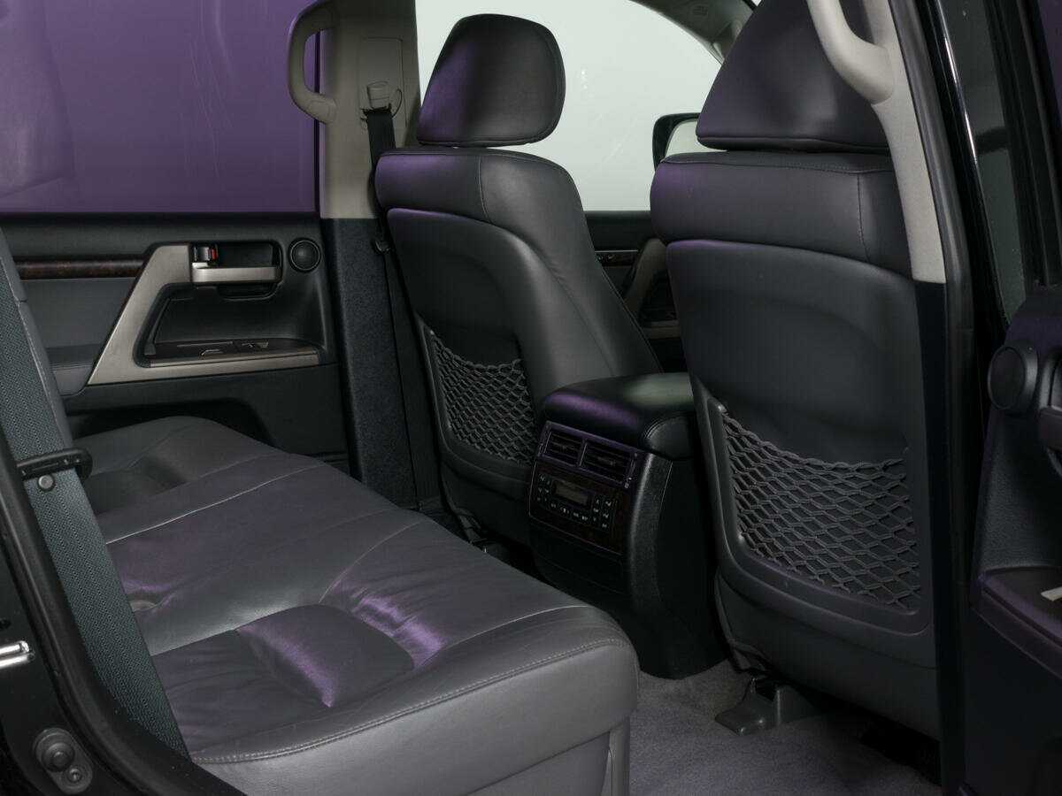 Toyota Land Cruiser с пробегом — 2010 год. Фото: #10
