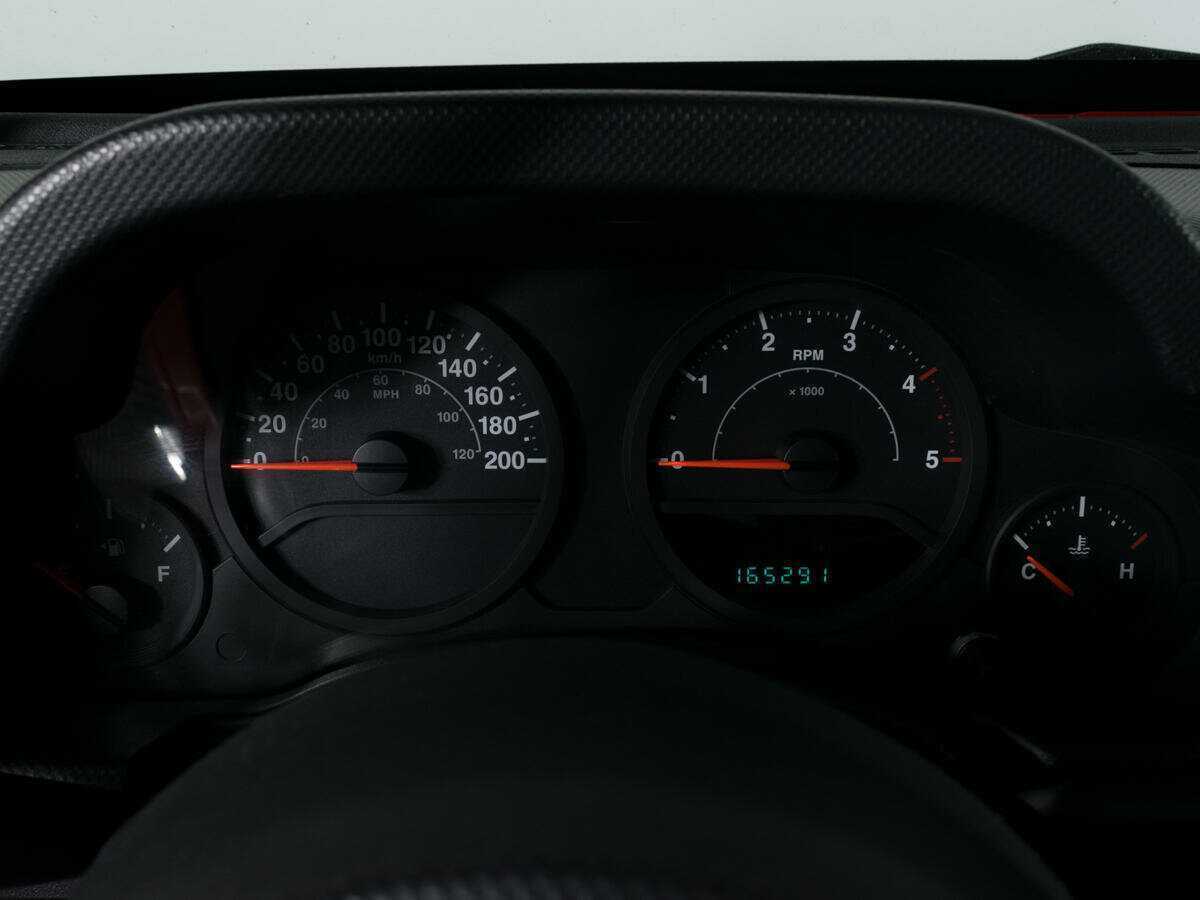 Jeep Wrangler с пробегом — 2008 год. Фото: #8