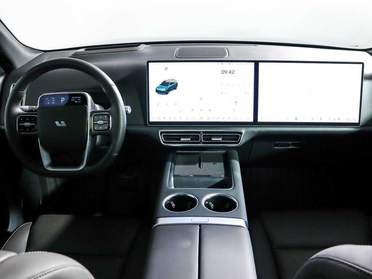 LiXiang L9 с пробегом — 2023 год. Фото: #8