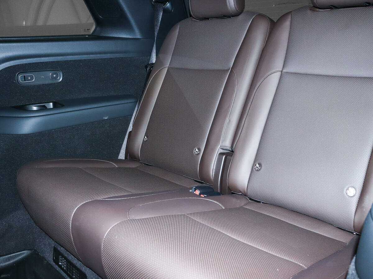 LiXiang L9 с пробегом — 2023 год. Фото: #10