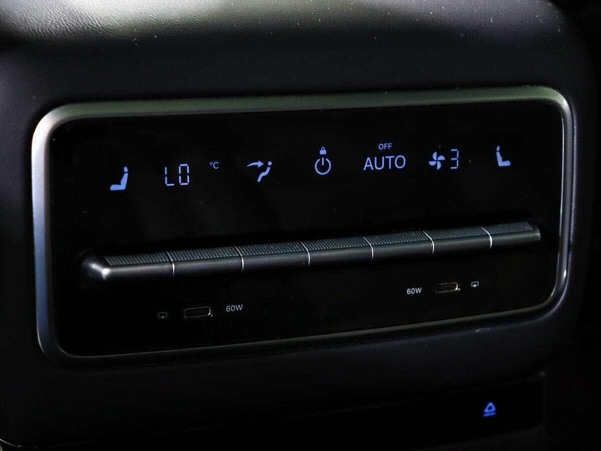 LiXiang L9 с пробегом — 2023 год. Фото: #13