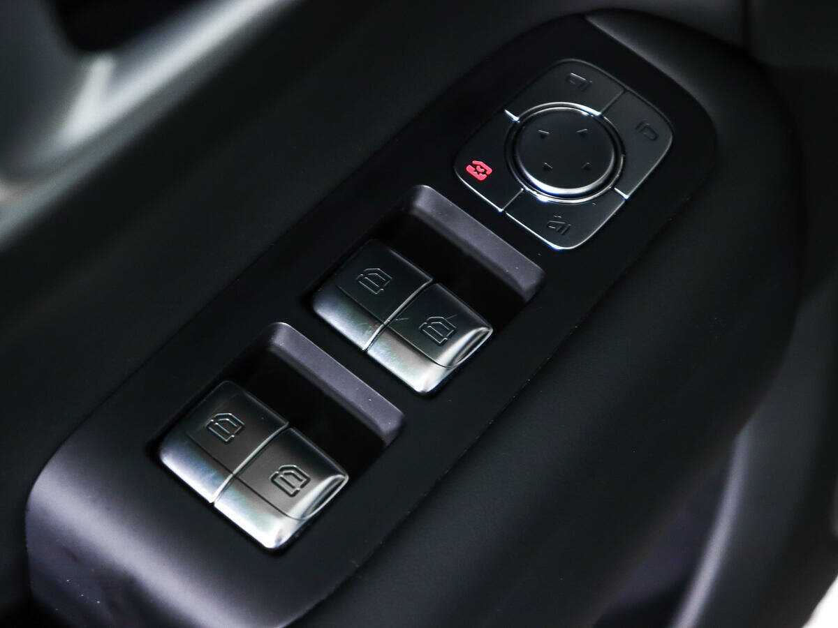 LiXiang L9 с пробегом — 2023 год. Фото: #18