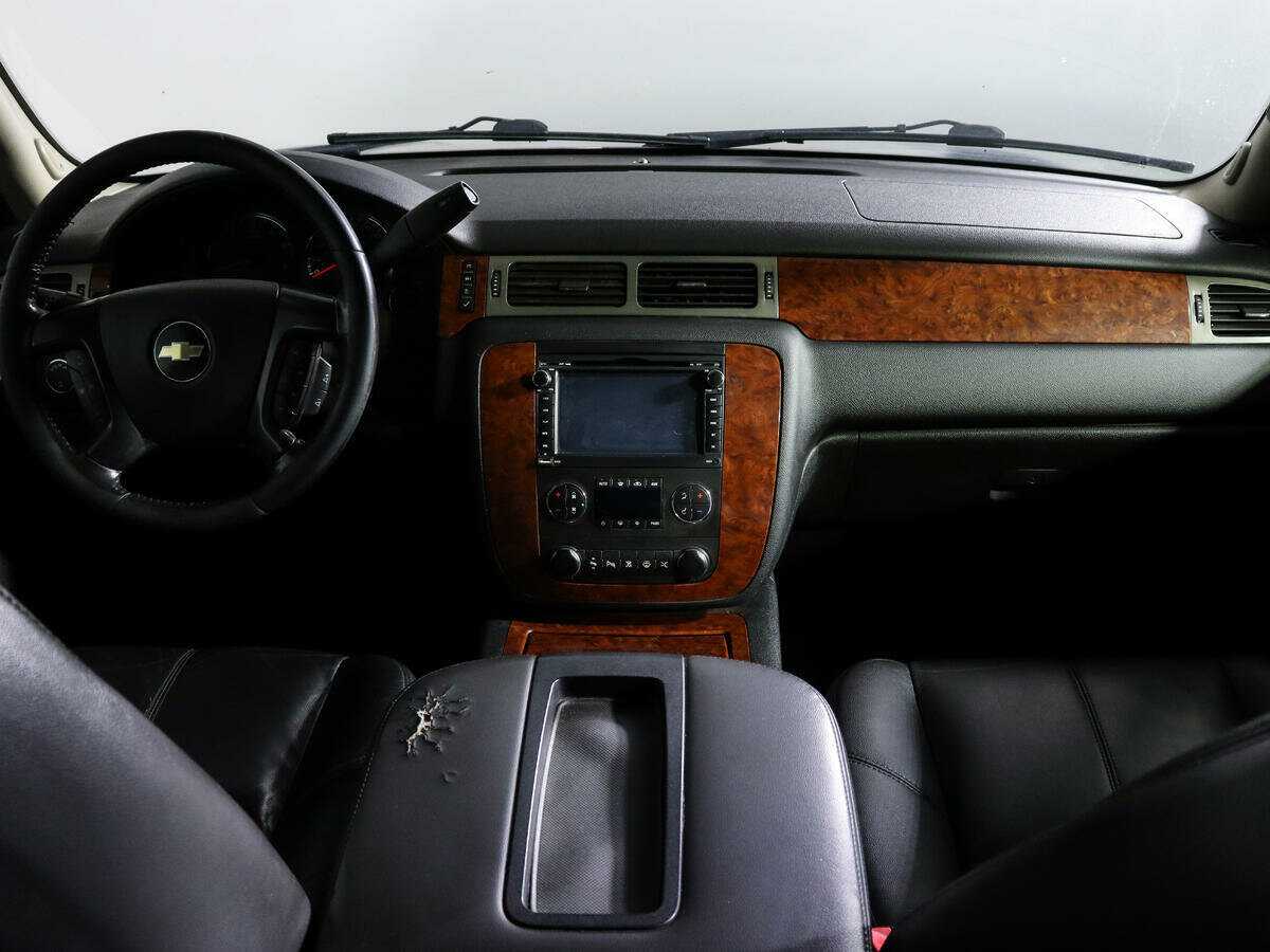 Chevrolet Tahoe с пробегом — 2008 год. Фото: #9