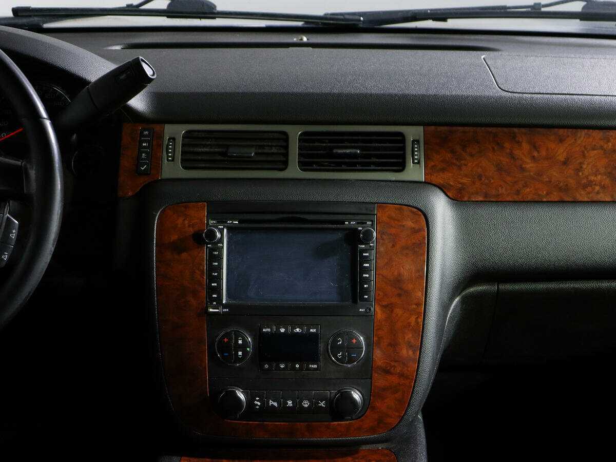 Chevrolet Tahoe с пробегом — 2008 год. Фото: #10