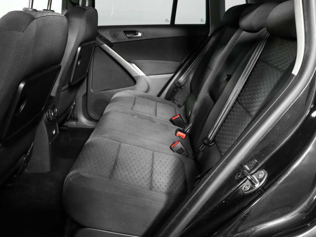 Volkswagen Tiguan с пробегом — 2009 год. Фото: #7
