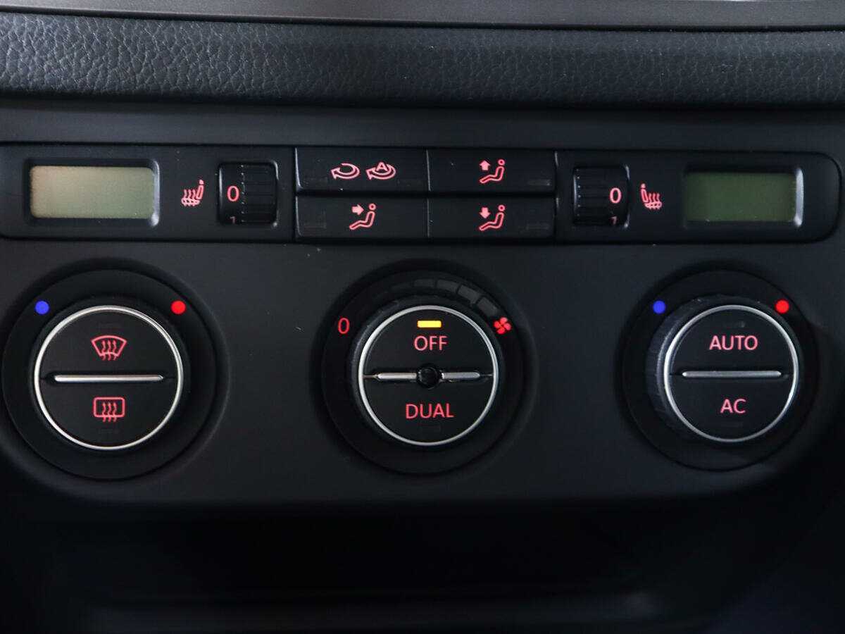 Volkswagen Tiguan с пробегом — 2009 год. Фото: #12