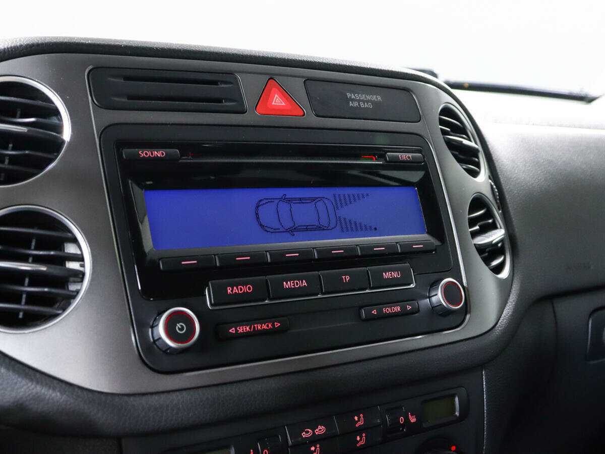 Volkswagen Tiguan с пробегом — 2009 год. Фото: #13