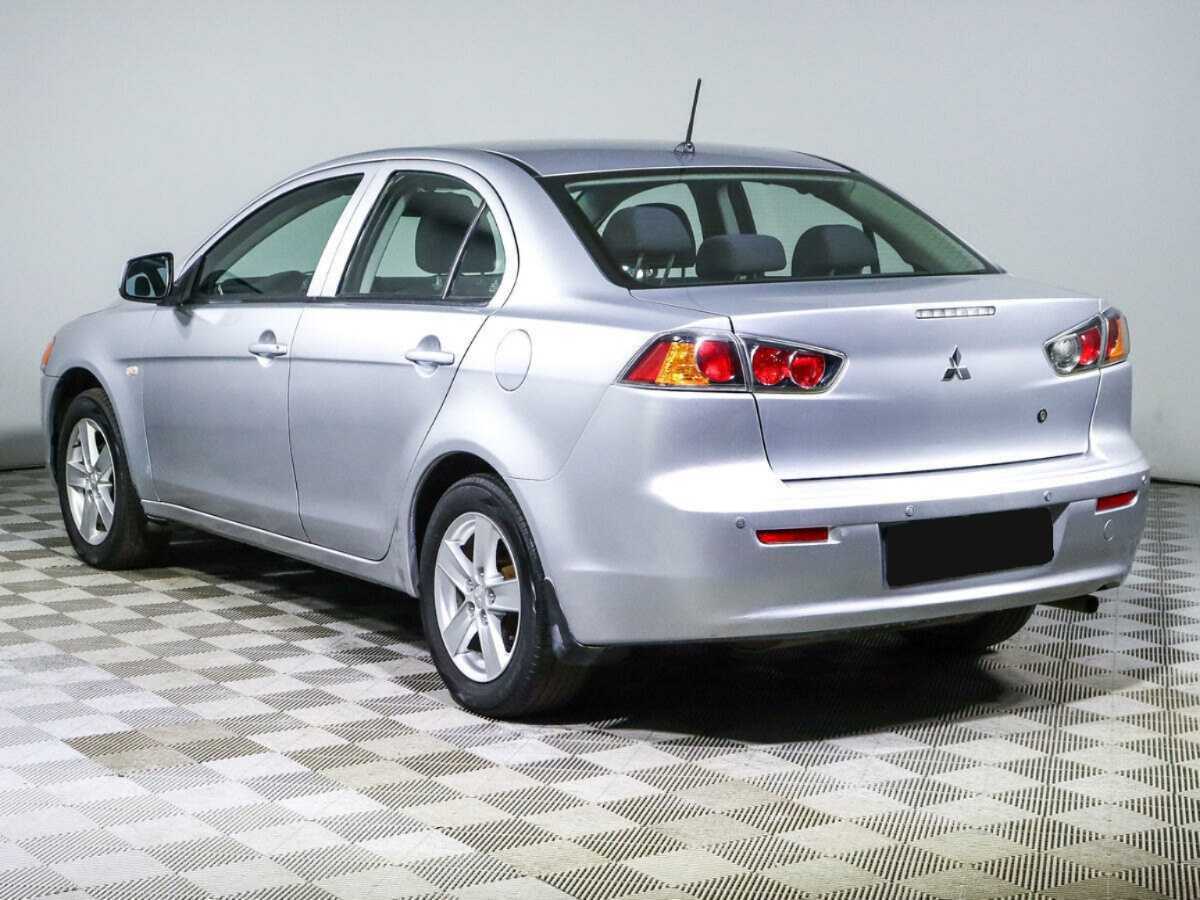 Mitsubishi Lancer с пробегом — 2010 год. Фото: #6